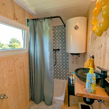 Mariibee Maringotka Camping